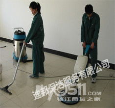 迪邦保潔 您的專業(yè)深度清潔伙伴，讓水晶燈璀璨、地毯如新、大理石閃亮